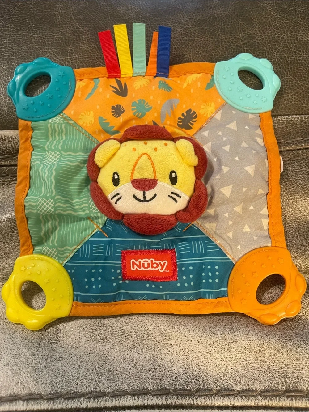 Nuby Multi-Color Lion Sensory Comfort Cloth